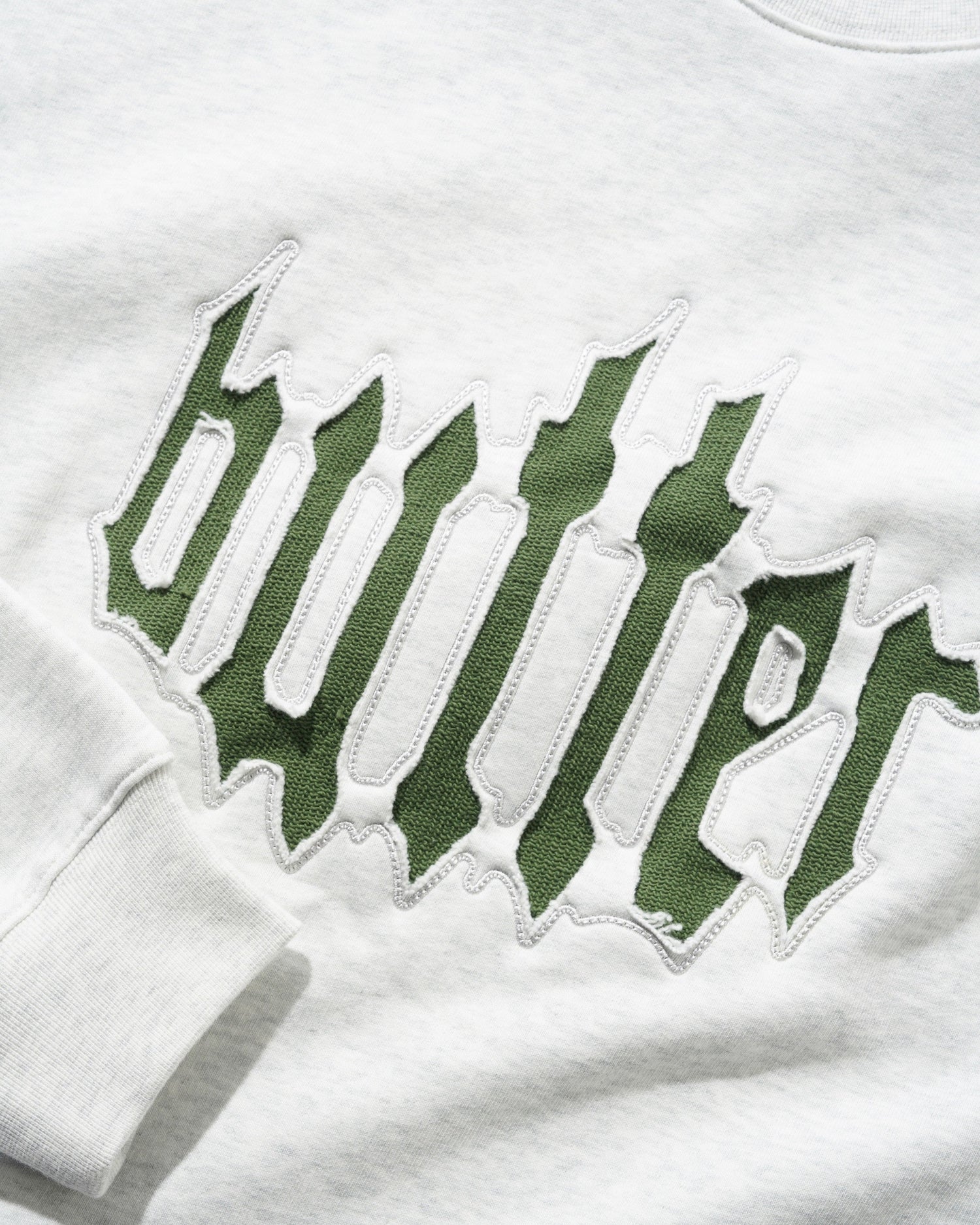 Cut Out Applique Crewneck, Ash