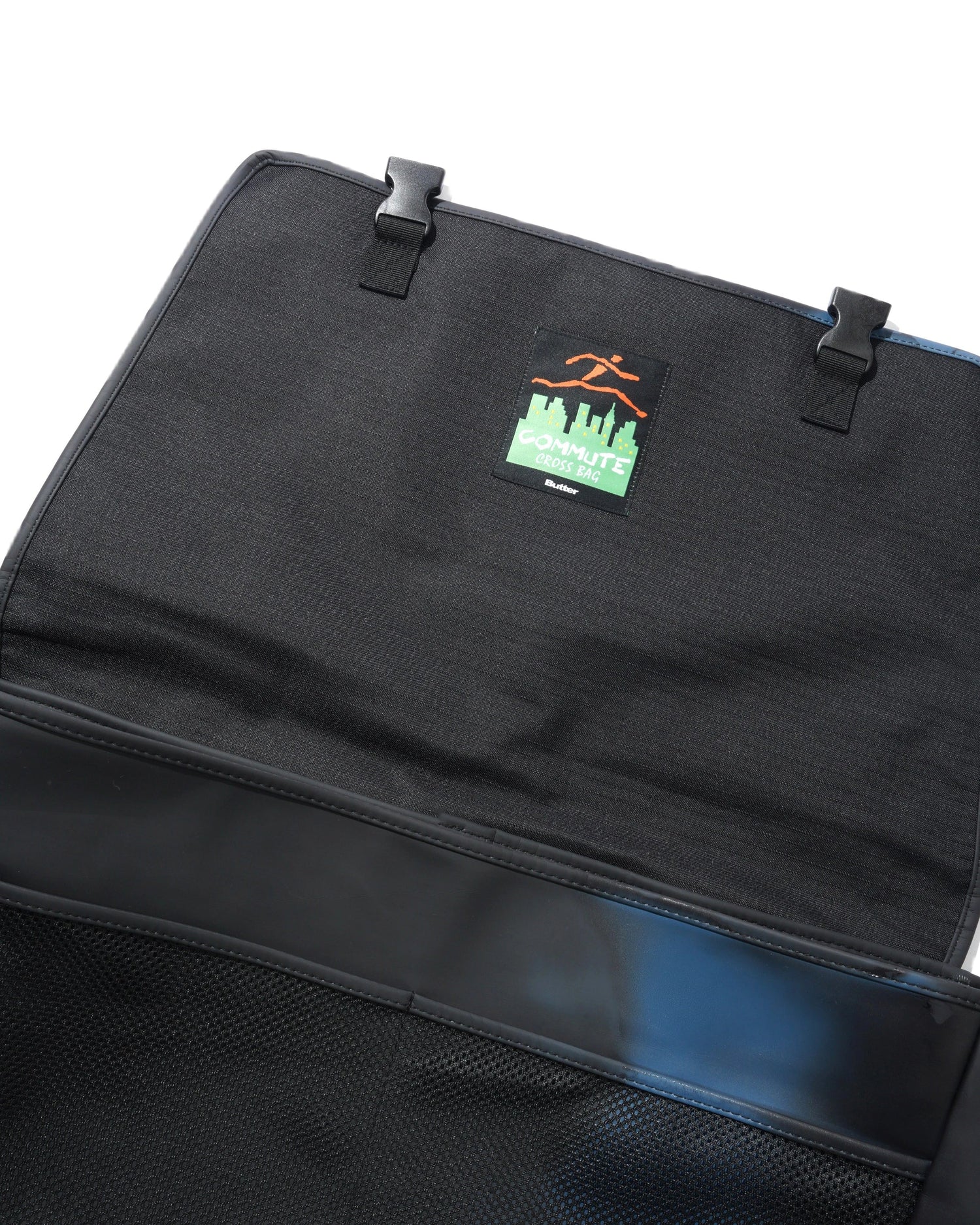 Heat Reactive XL Commute Bag, Black