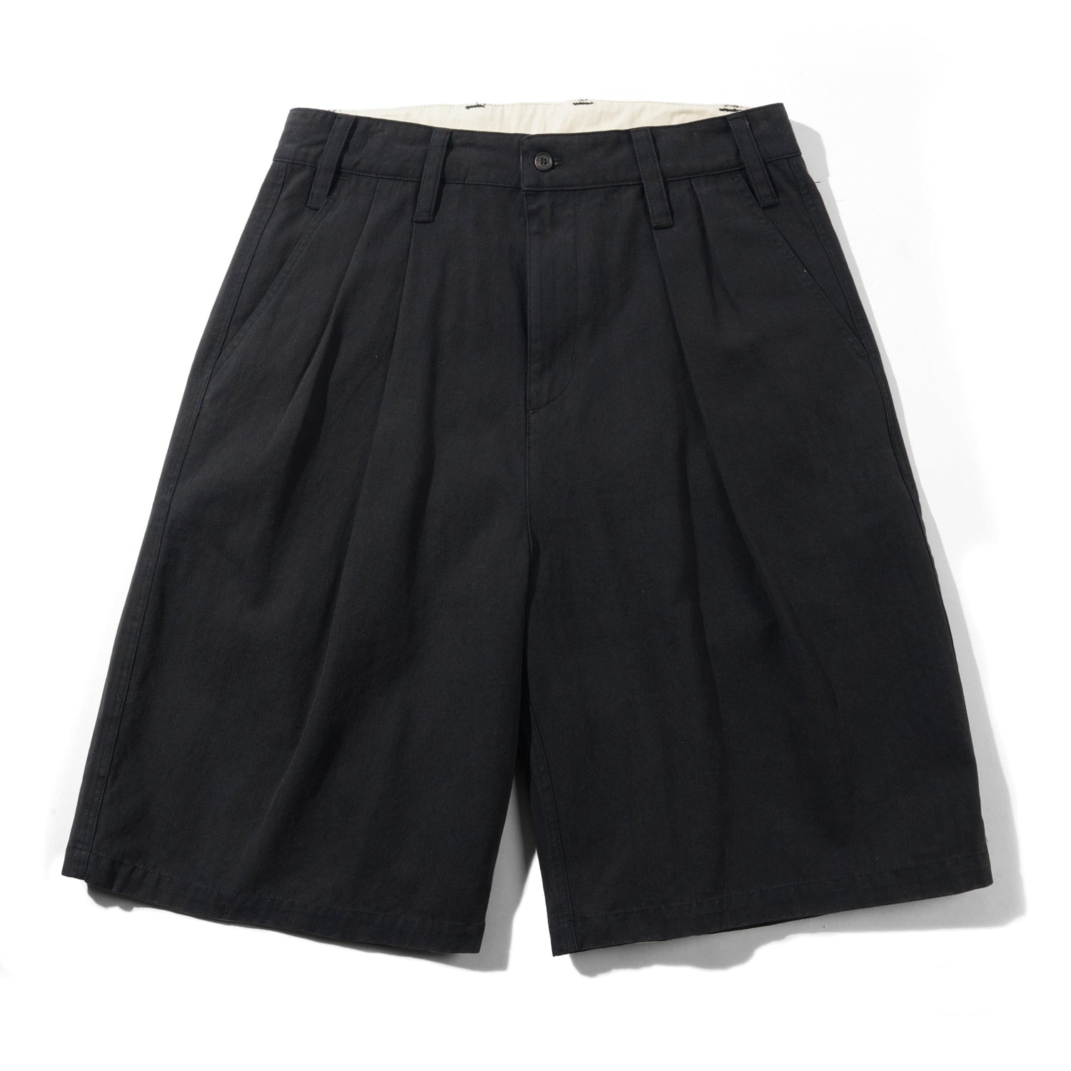 Pleated Shorts, Washed Black
